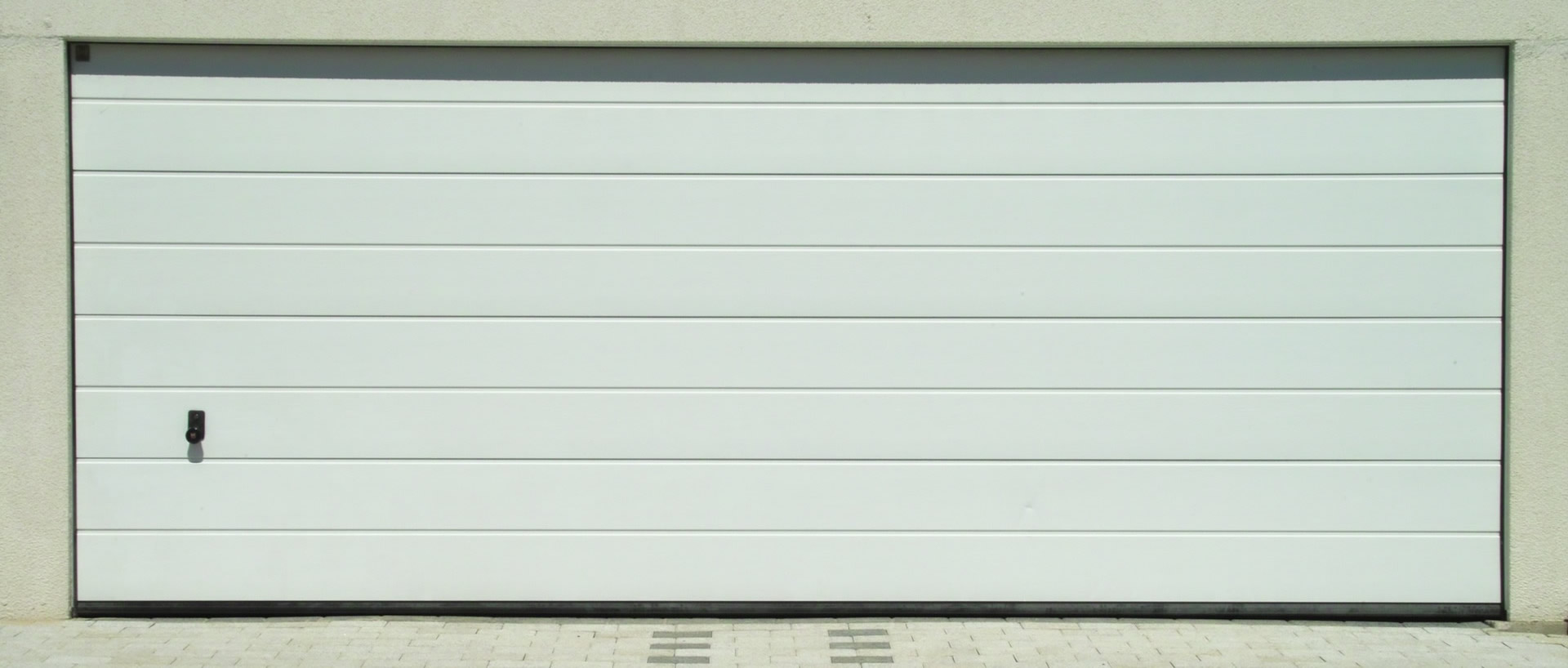 produzione porte basculanti Cesate   Tel. +39  02 5030 7014